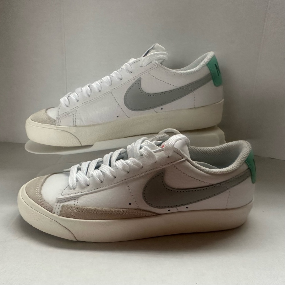 Nike Blazer Low 77 Vintage ‘White Grey Light Menta’ Size 3.5Y